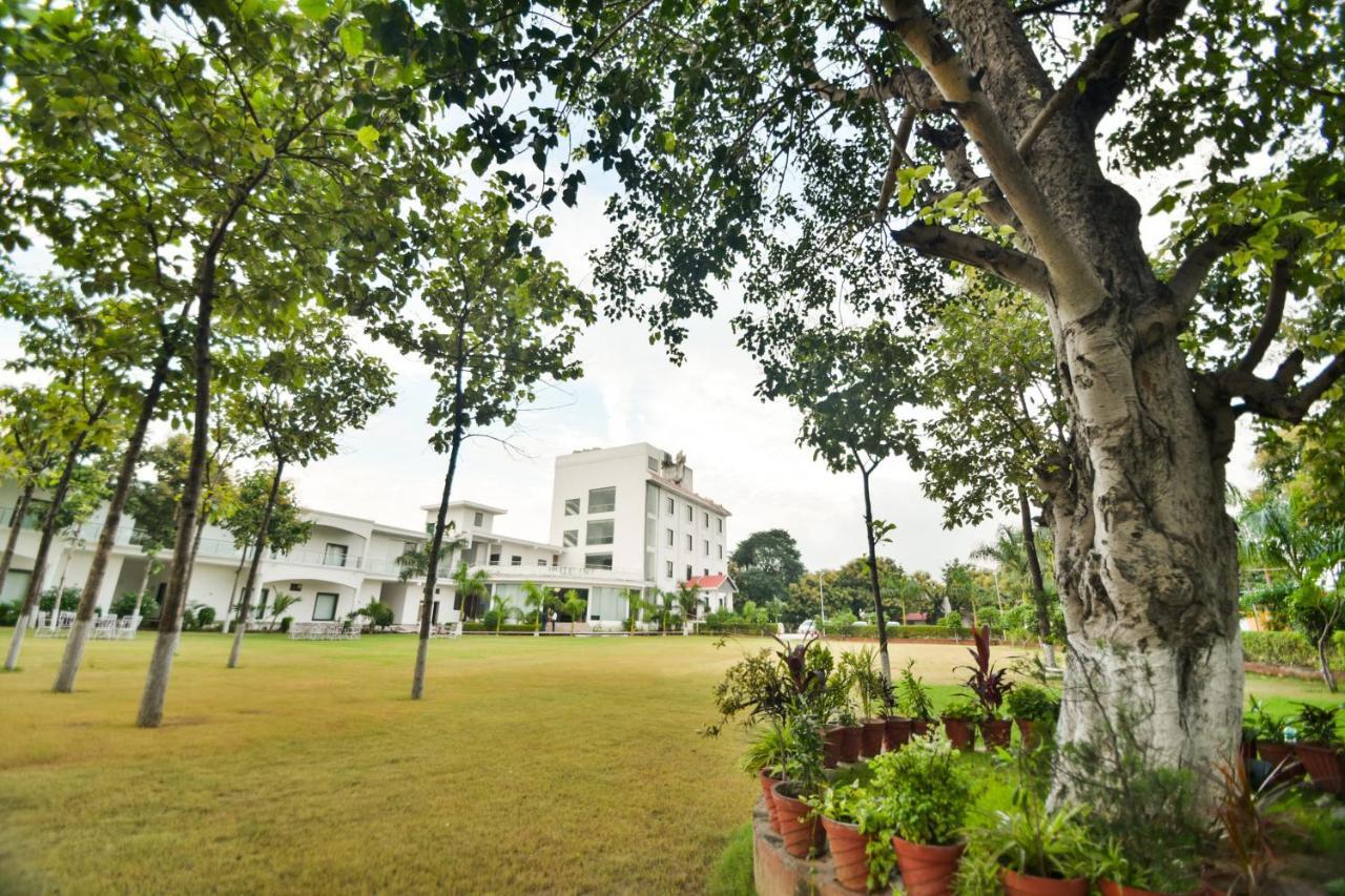 Palette - The Elegance Resort Chittorgarh Luaran gambar